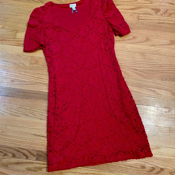 red Lacey Dynamite dress - Picture 1 of 2